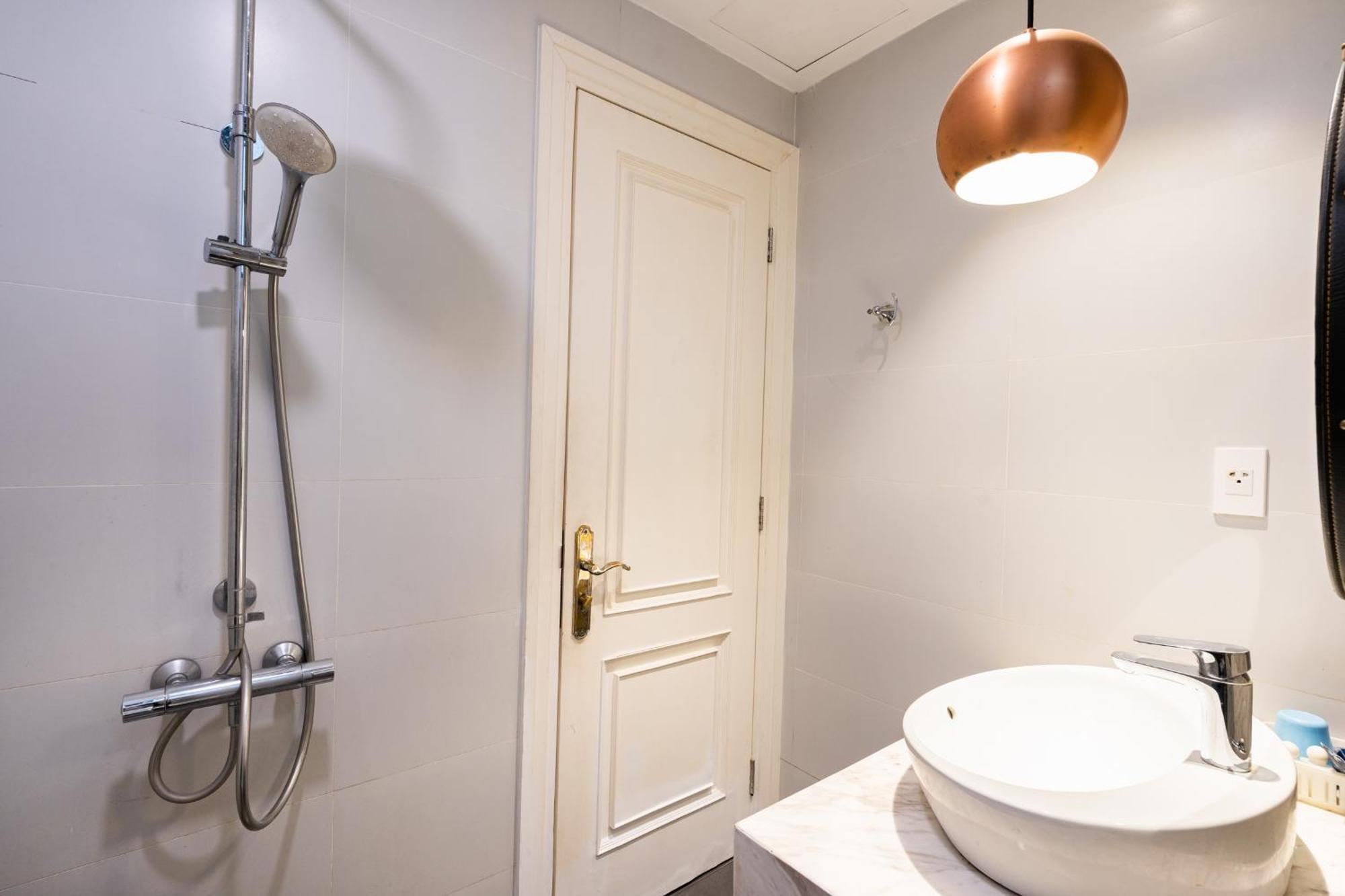 Apartment Everrich Q5 - Two Bedroom *